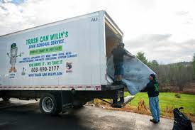 Best Mattress Disposal  in Naugatuck, CT